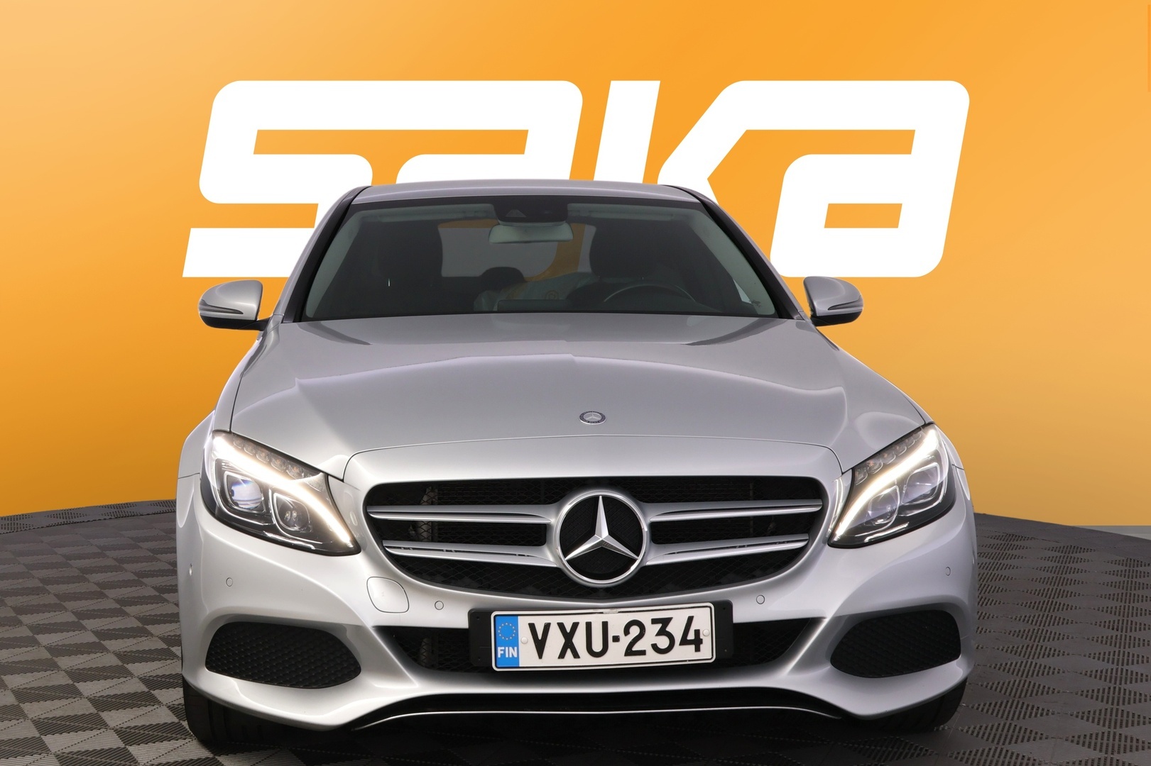 MERCEDES-BENZ C 2016