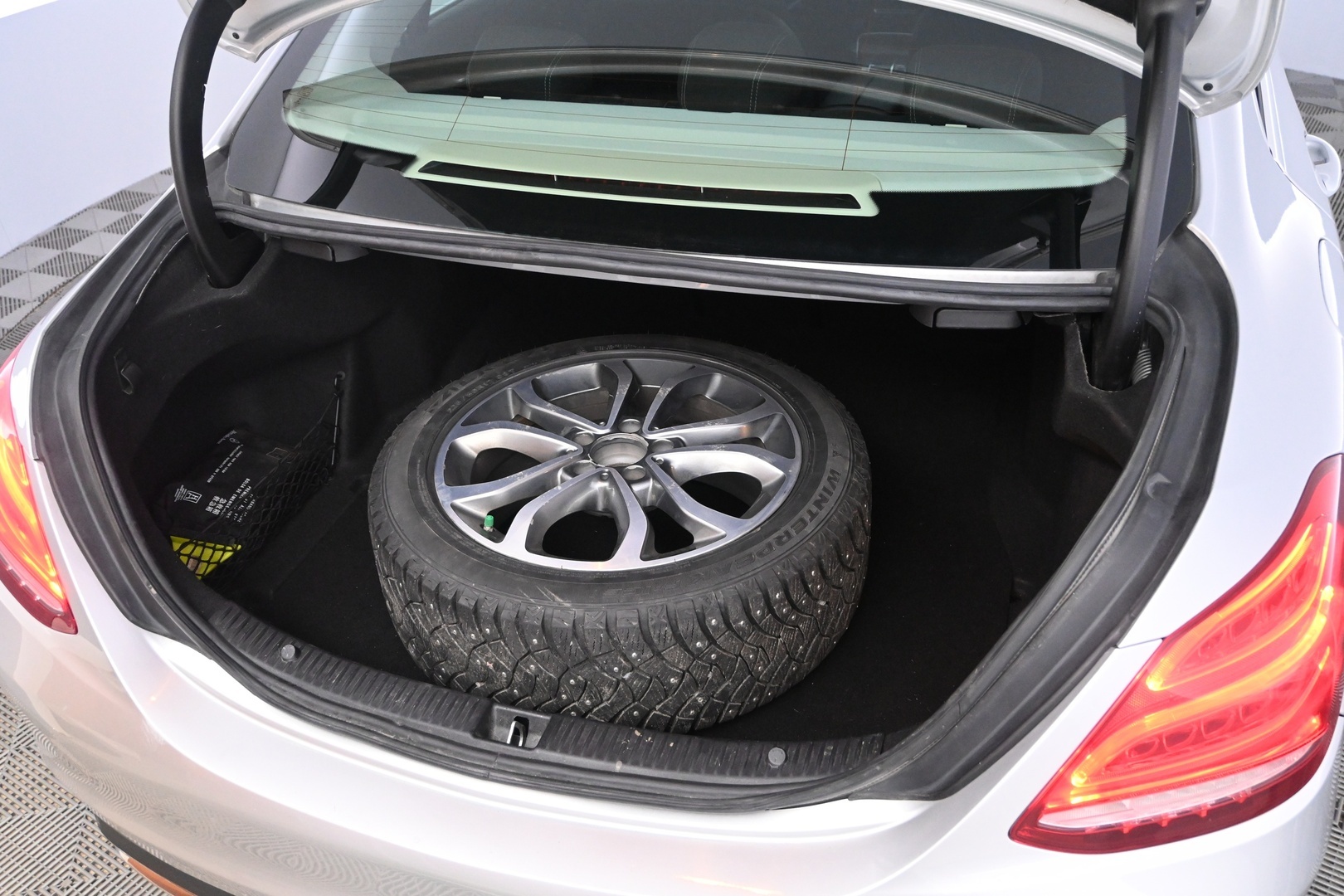 MERCEDES-BENZ C 2016