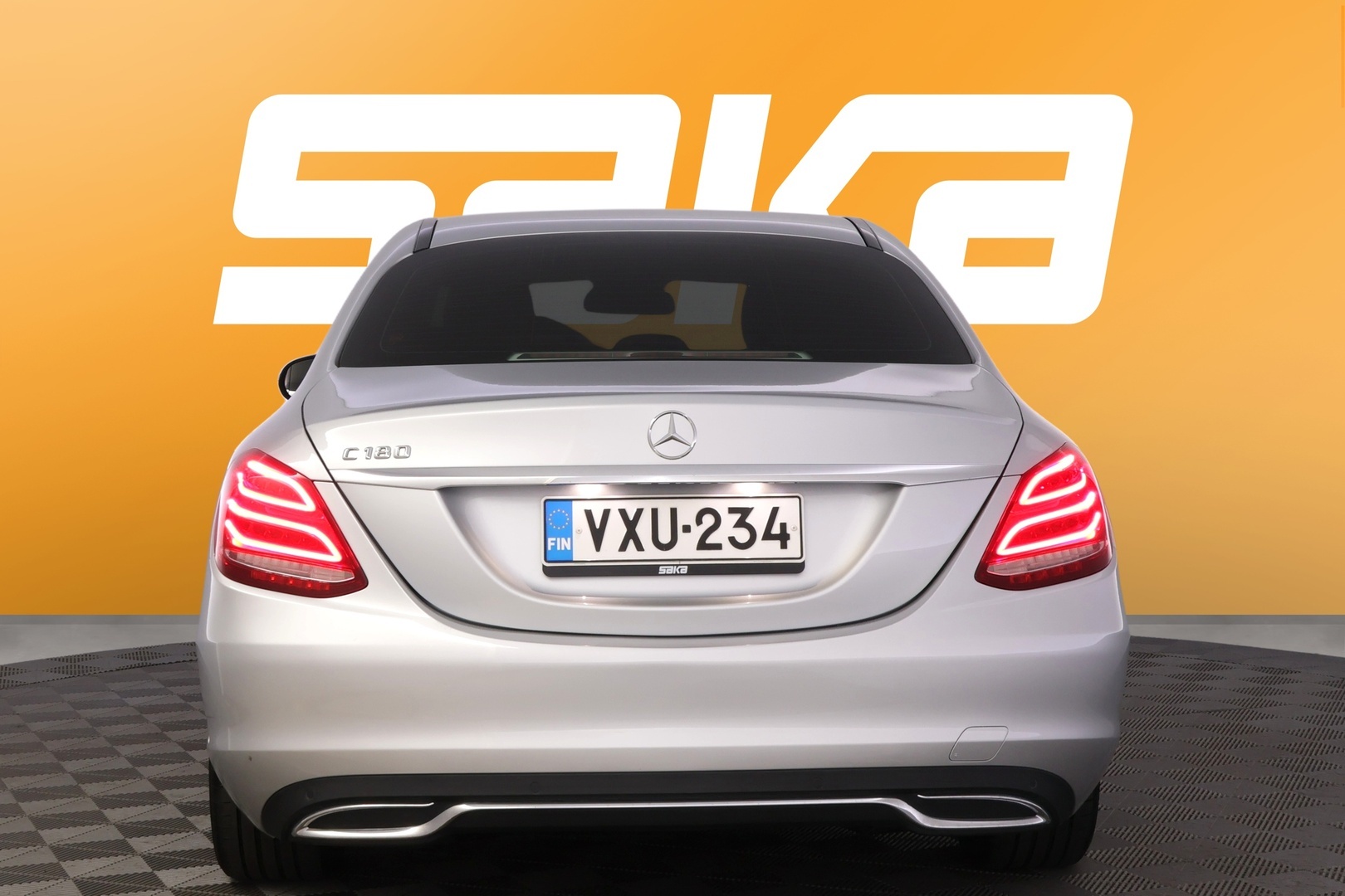 MERCEDES-BENZ C 2016
