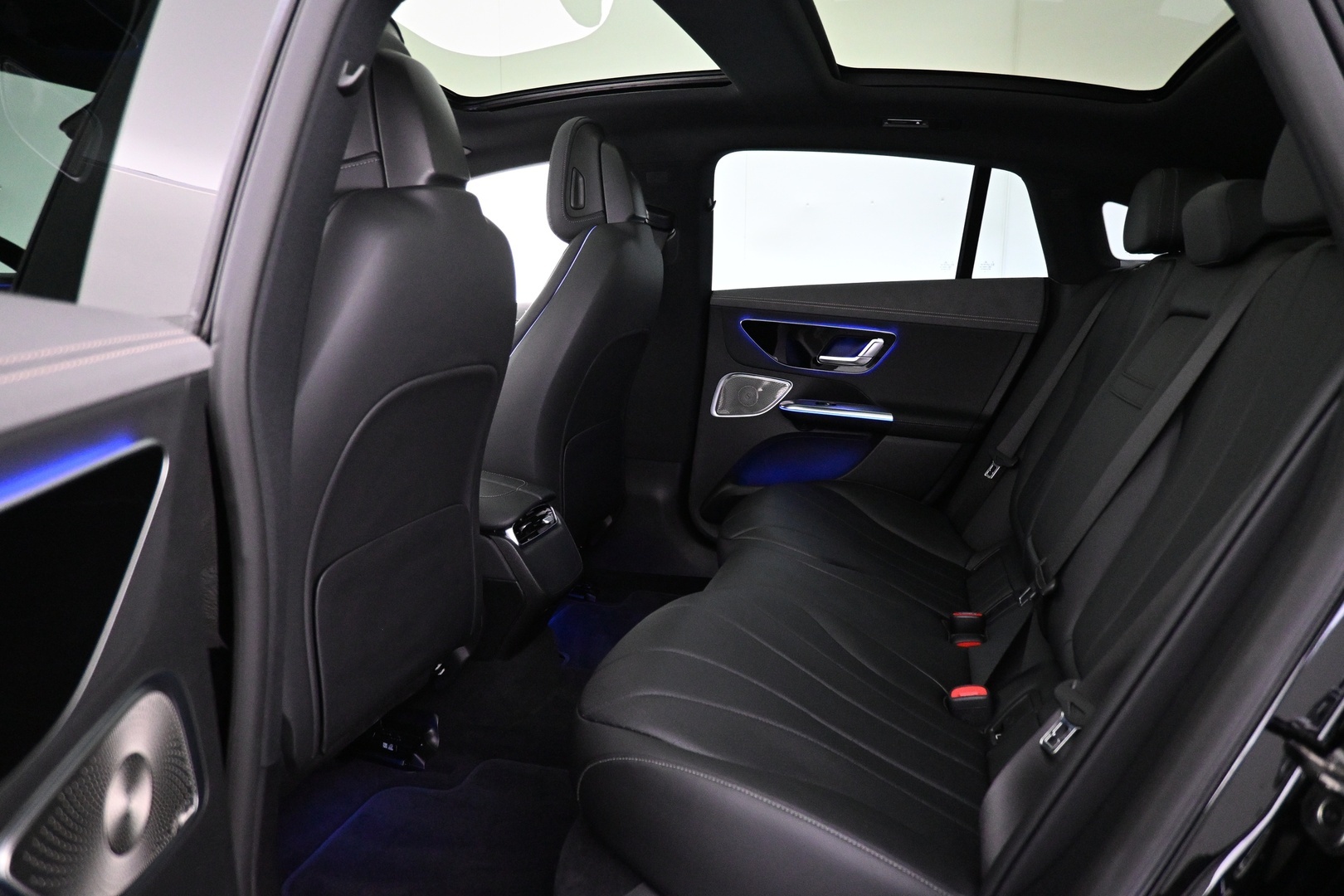 MERCEDES-BENZ EQE 2023