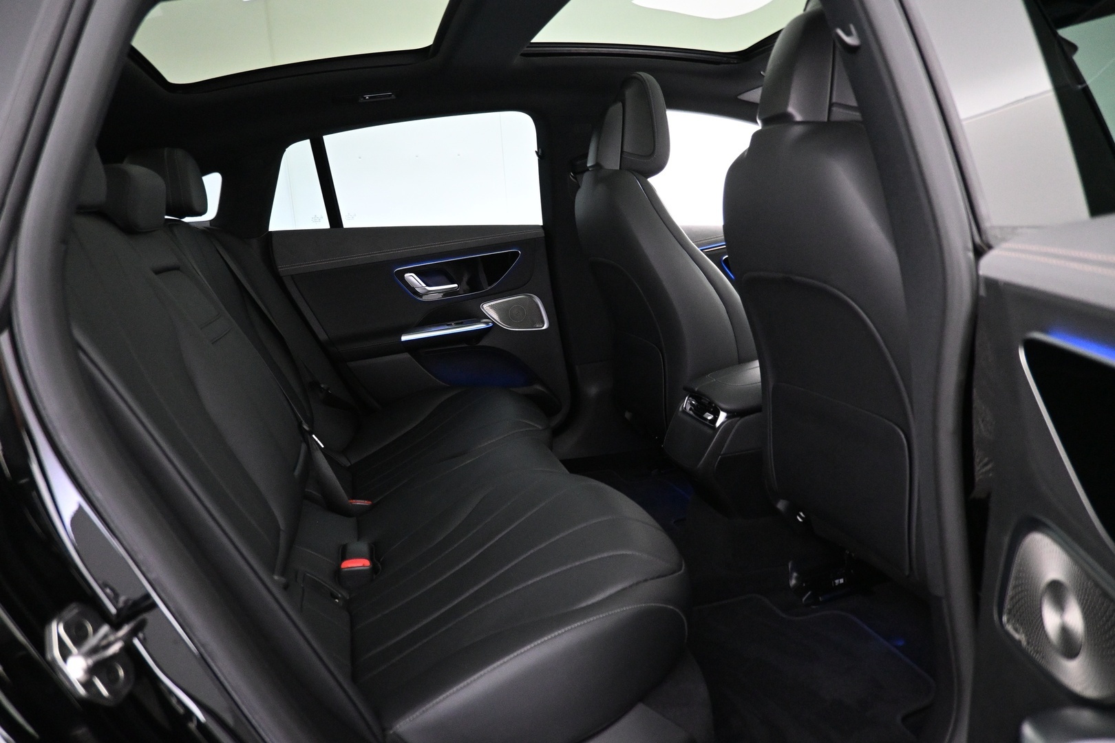 MERCEDES-BENZ EQE 2023