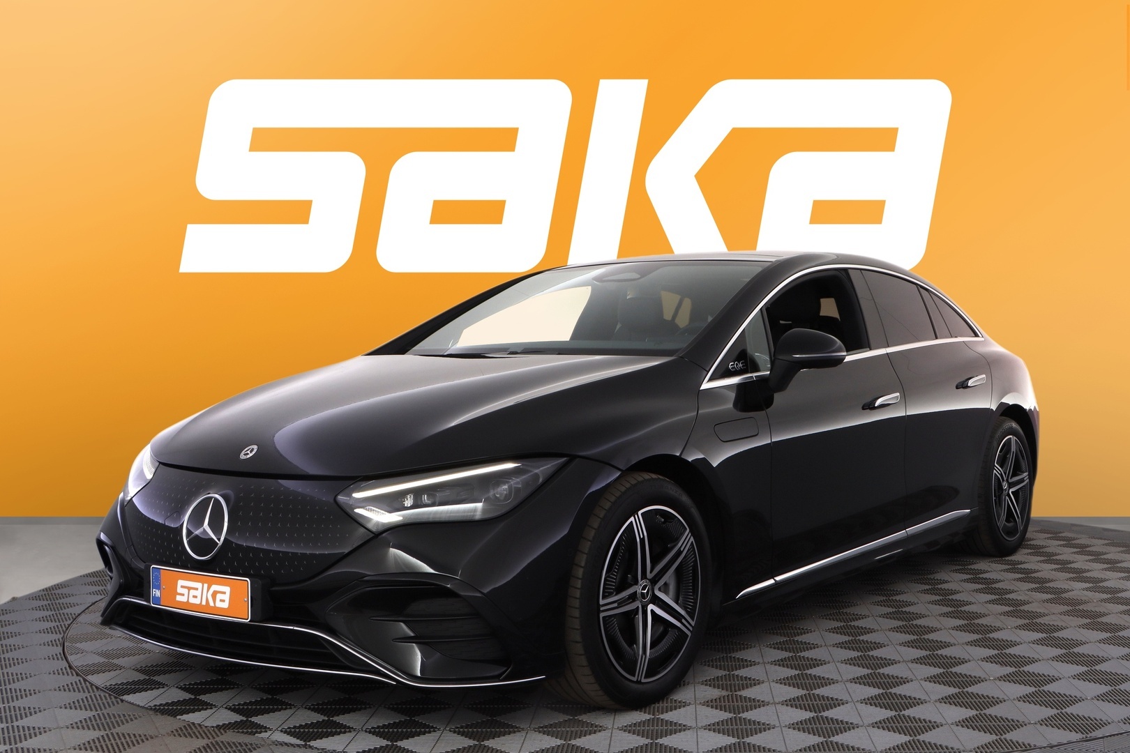 MERCEDES-BENZ EQE 2023