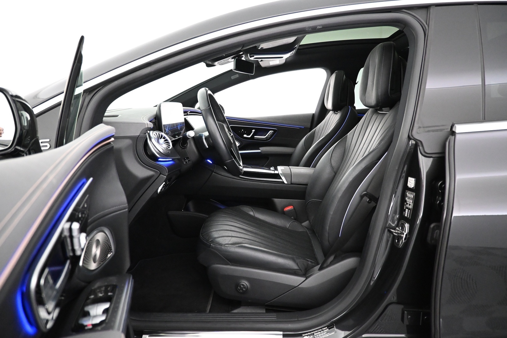 MERCEDES-BENZ EQS 2022