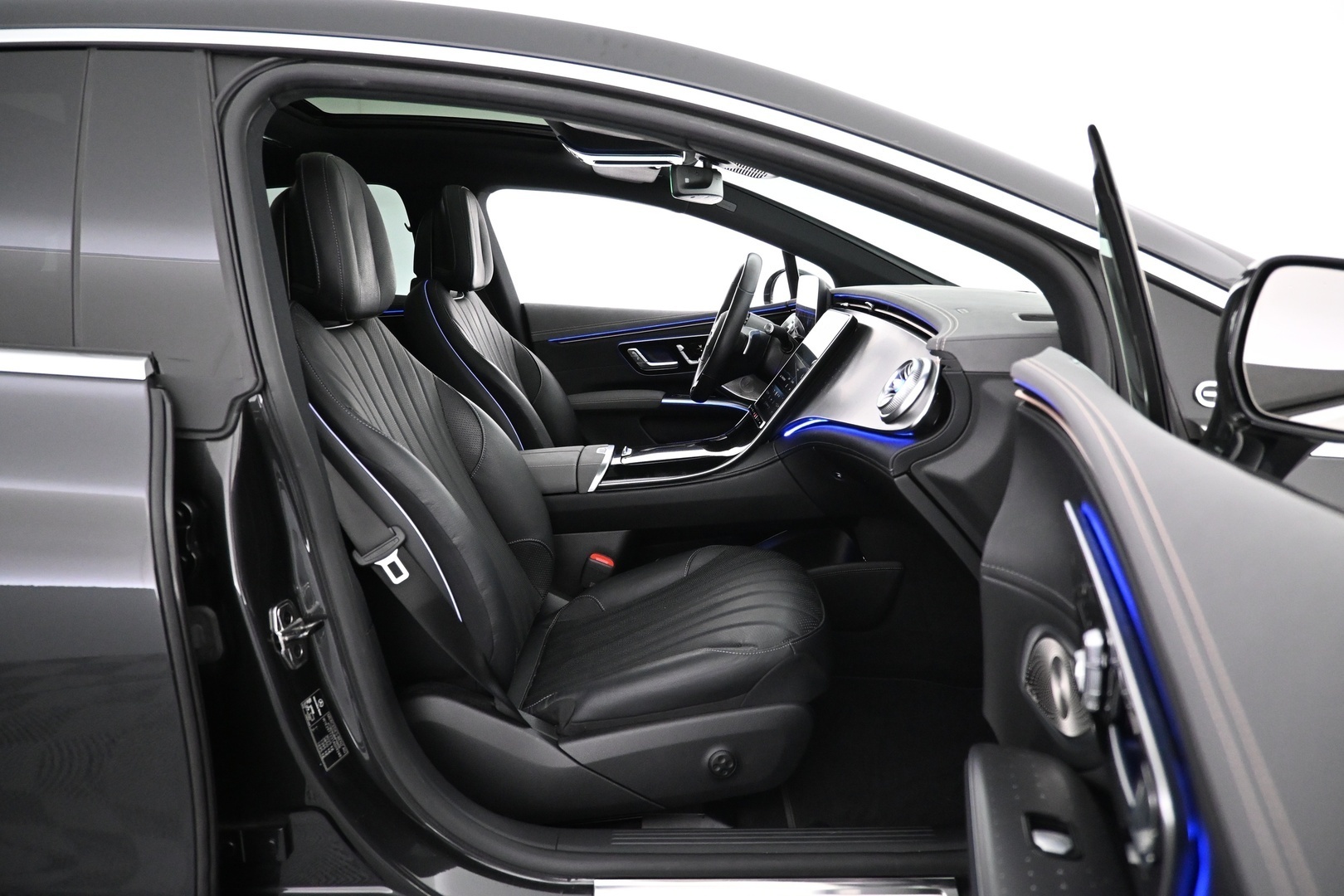 MERCEDES-BENZ EQS 2022