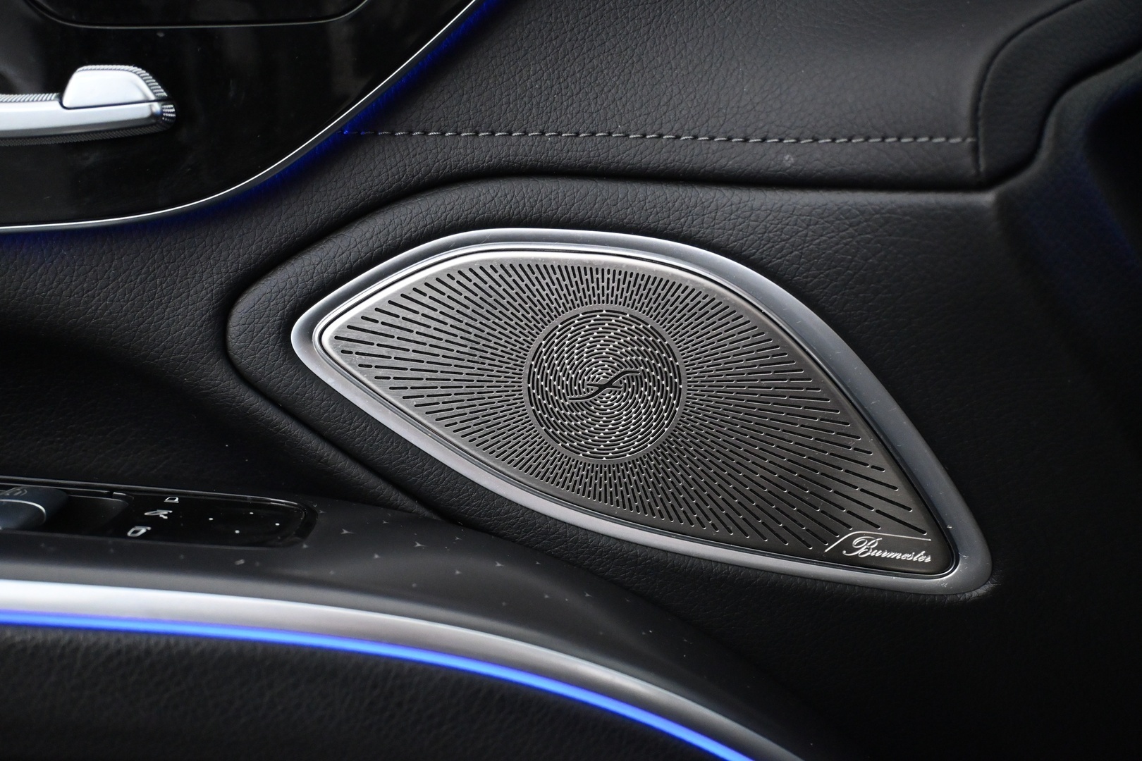 MERCEDES-BENZ EQS 2022