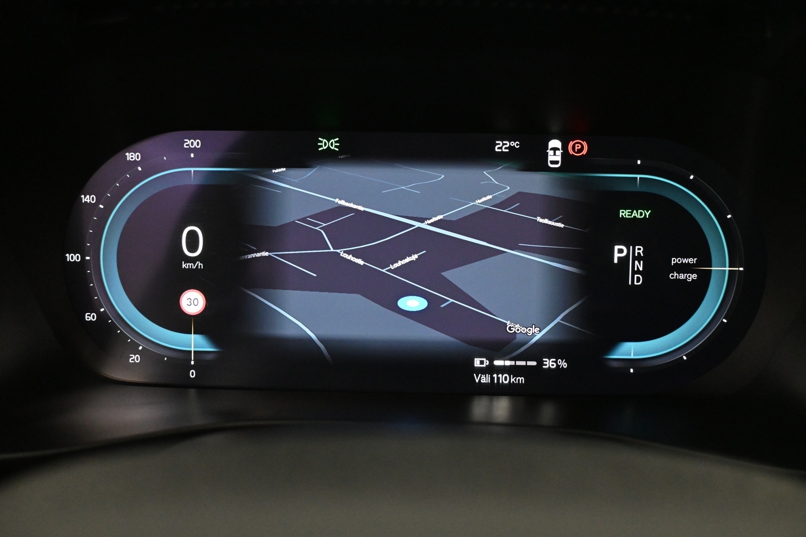 VOLVO XC40 2023