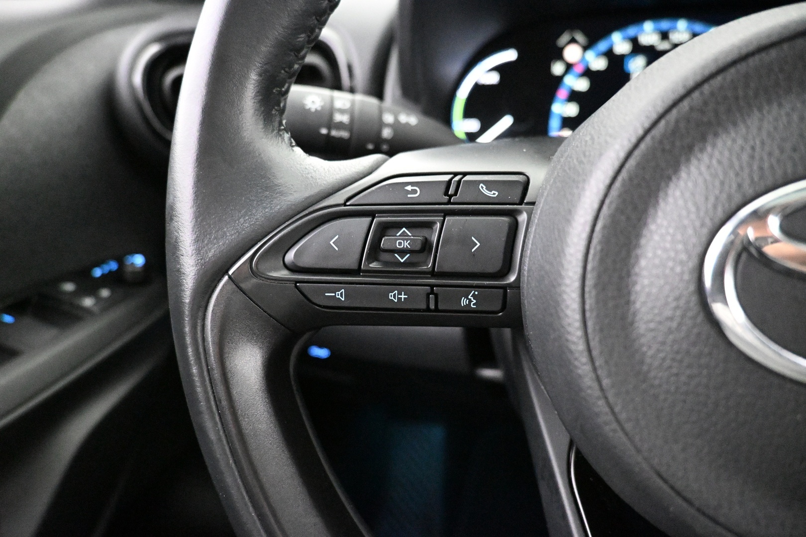 TOYOTA Yaris Cross 2022