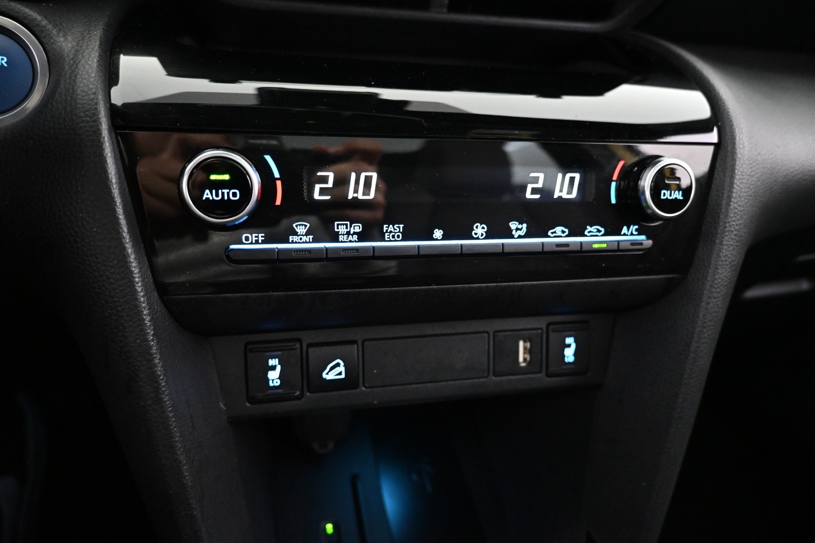 TOYOTA Yaris Cross 2022