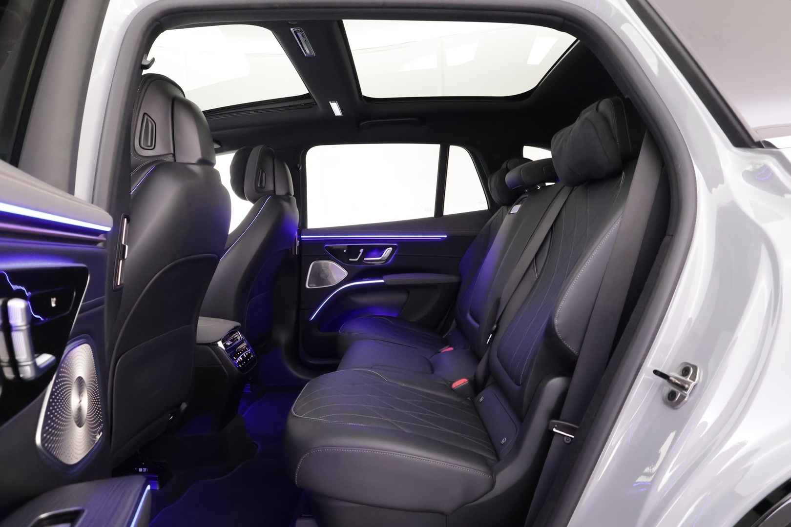 MERCEDES-BENZ EQS SUV 2023