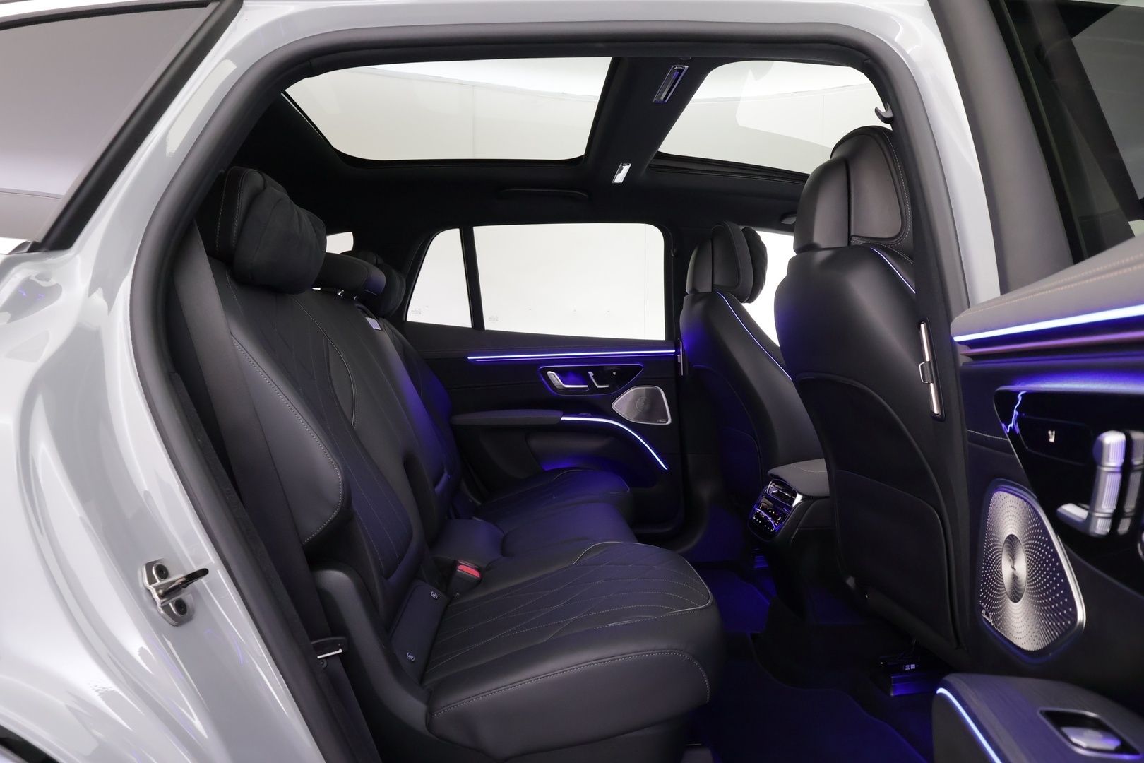MERCEDES-BENZ EQS SUV 2023