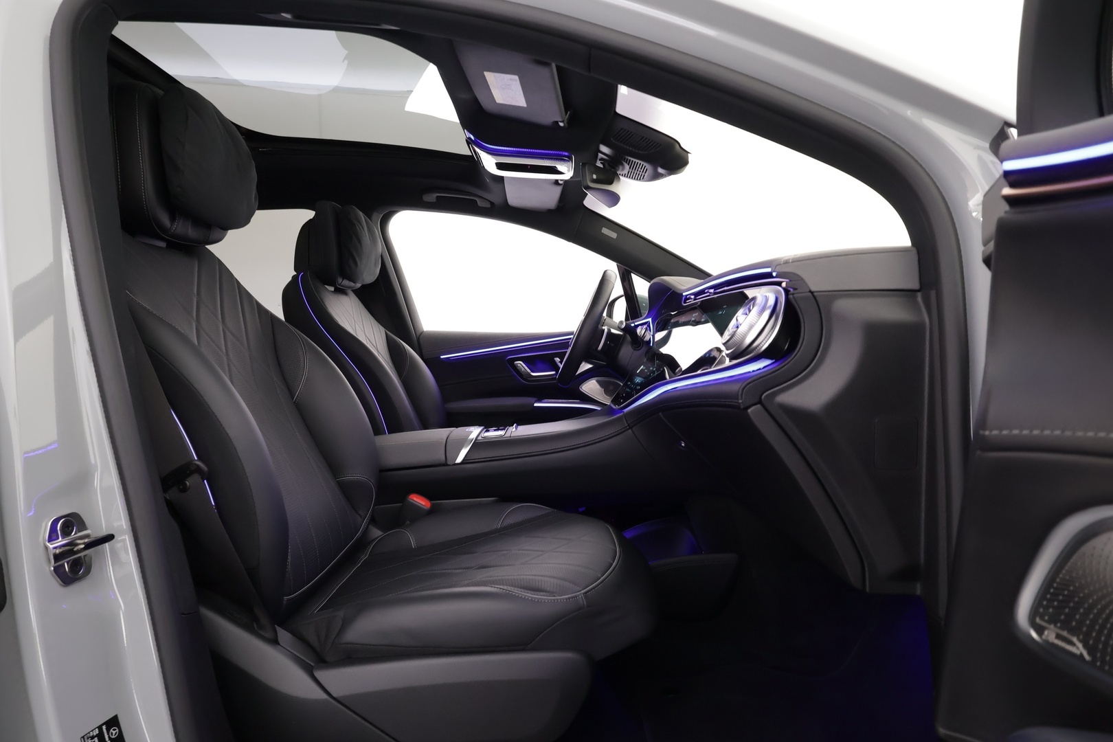 MERCEDES-BENZ EQS SUV 2023