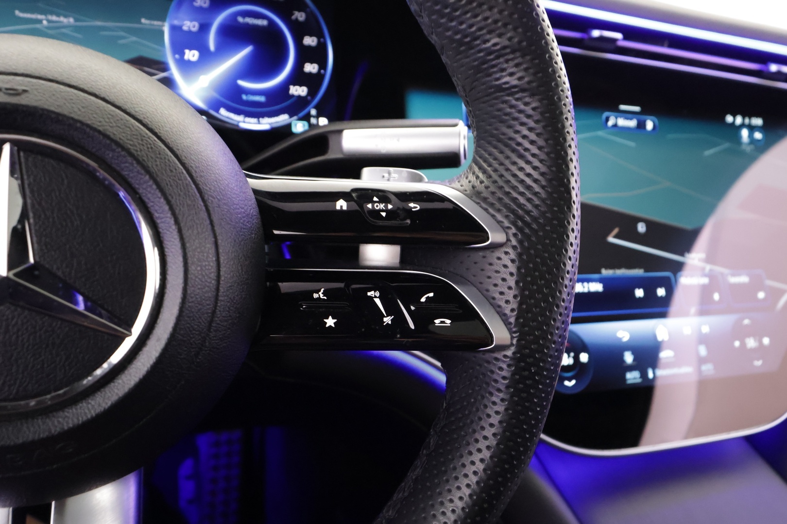 MERCEDES-BENZ EQS SUV 2023
