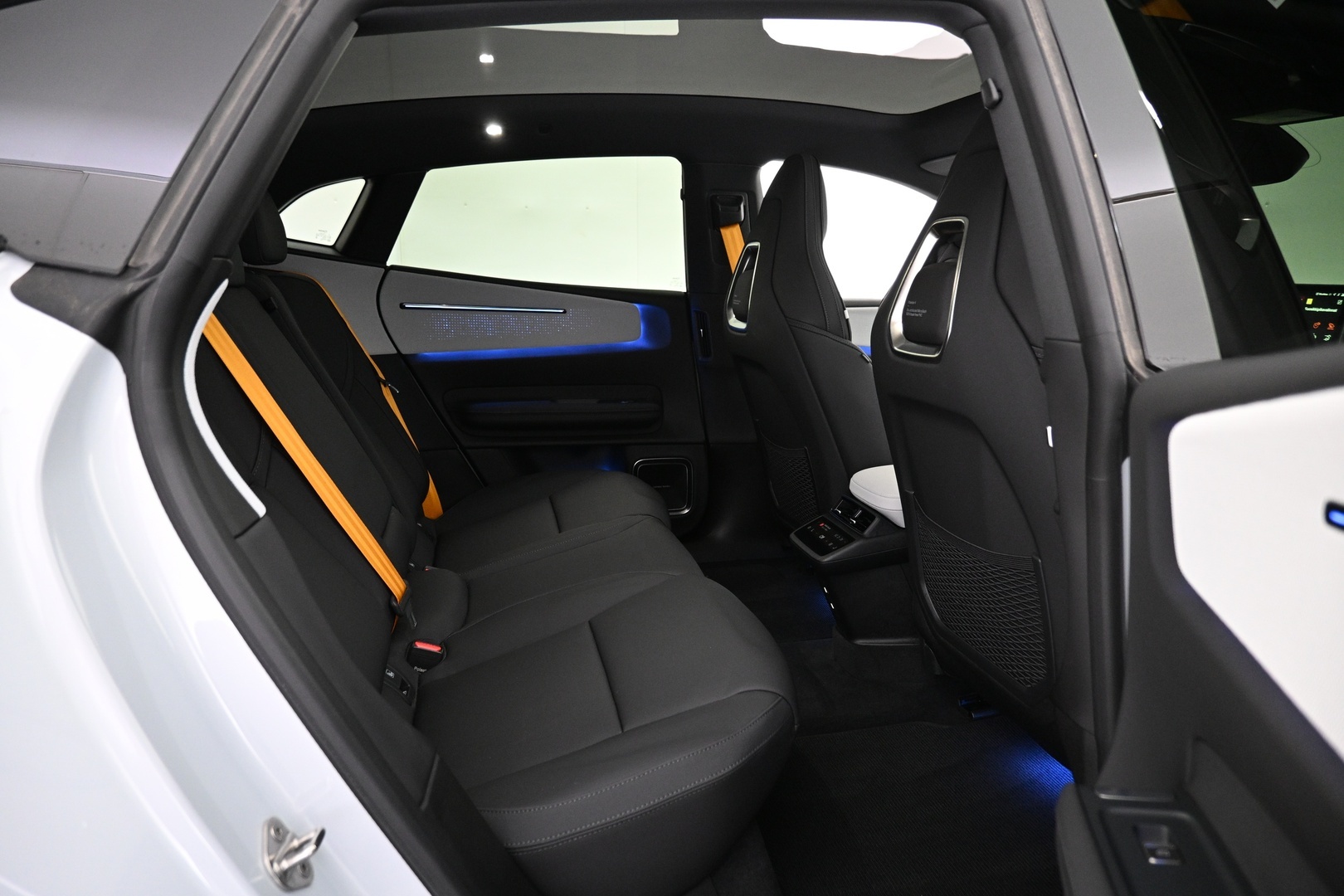 POLESTAR 4 2026