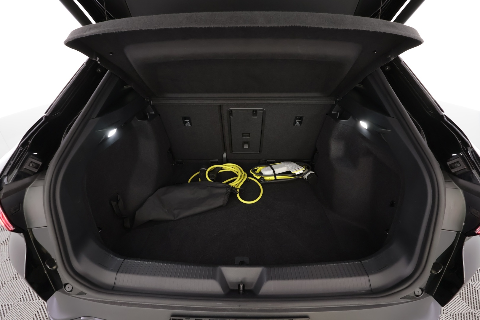 VOLKSWAGEN ID.4 2023