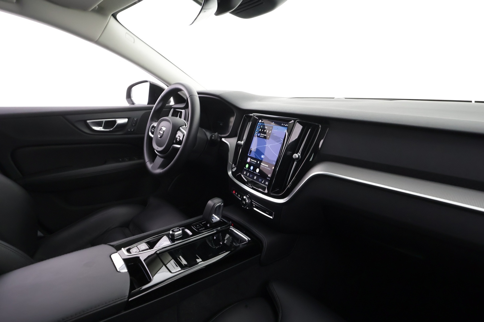 VOLVO V60 2023