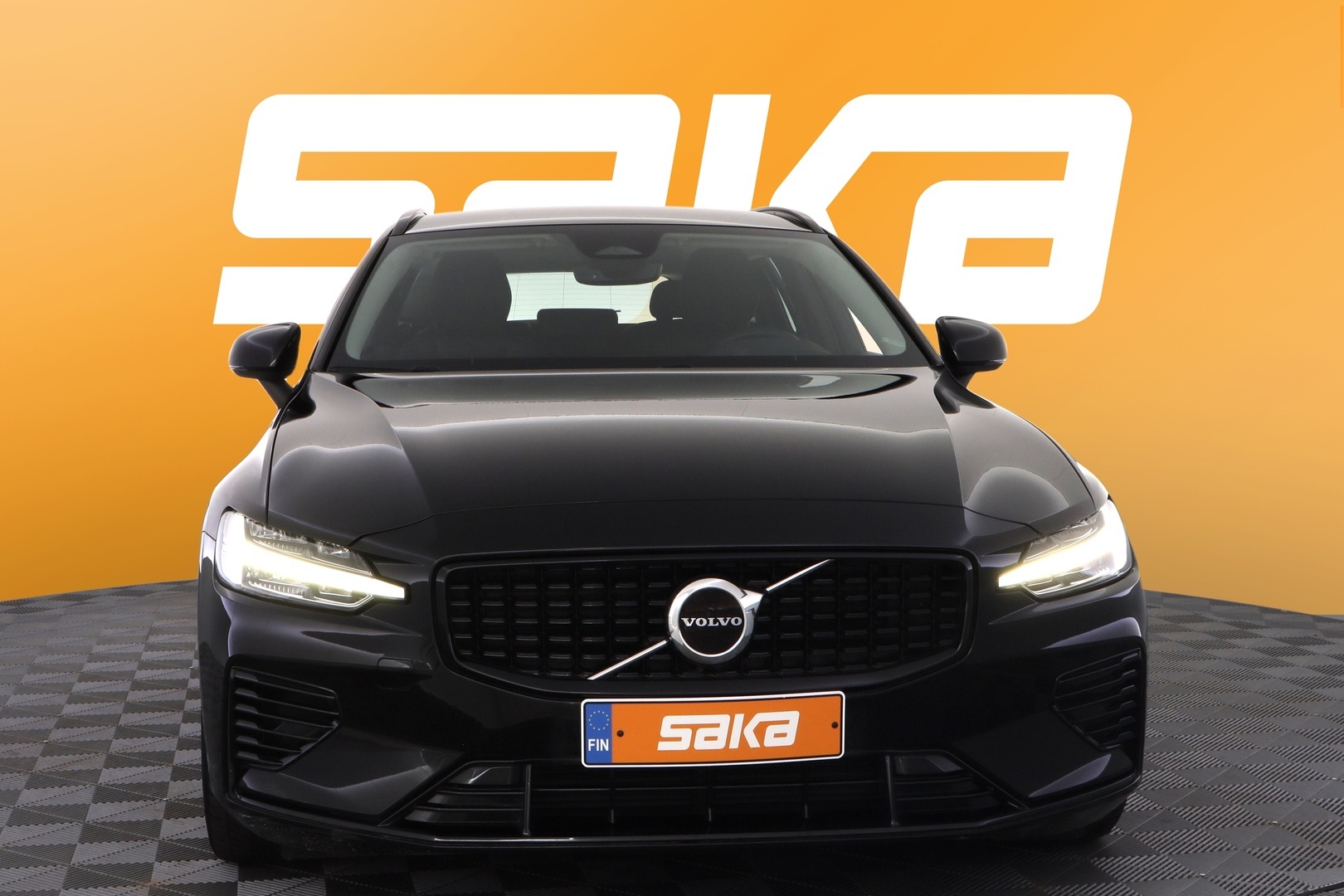 VOLVO V60 2023