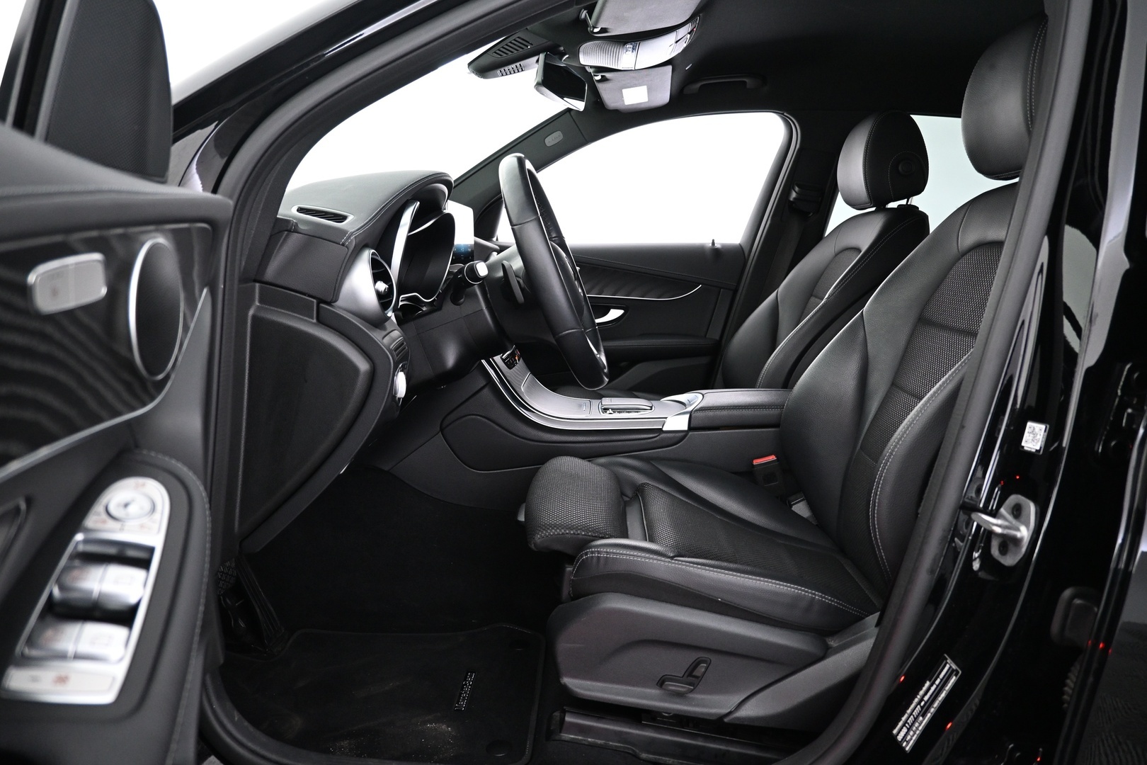 MERCEDES-BENZ GLC 2022