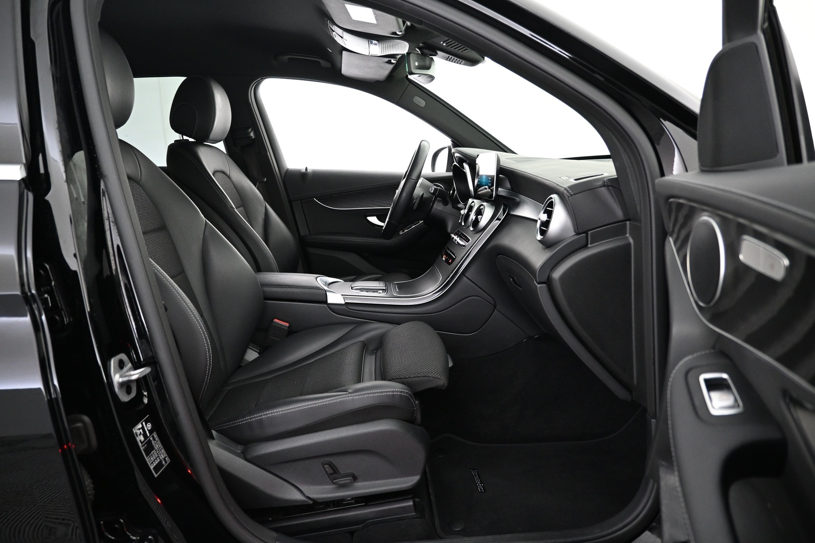 MERCEDES-BENZ GLC 2022