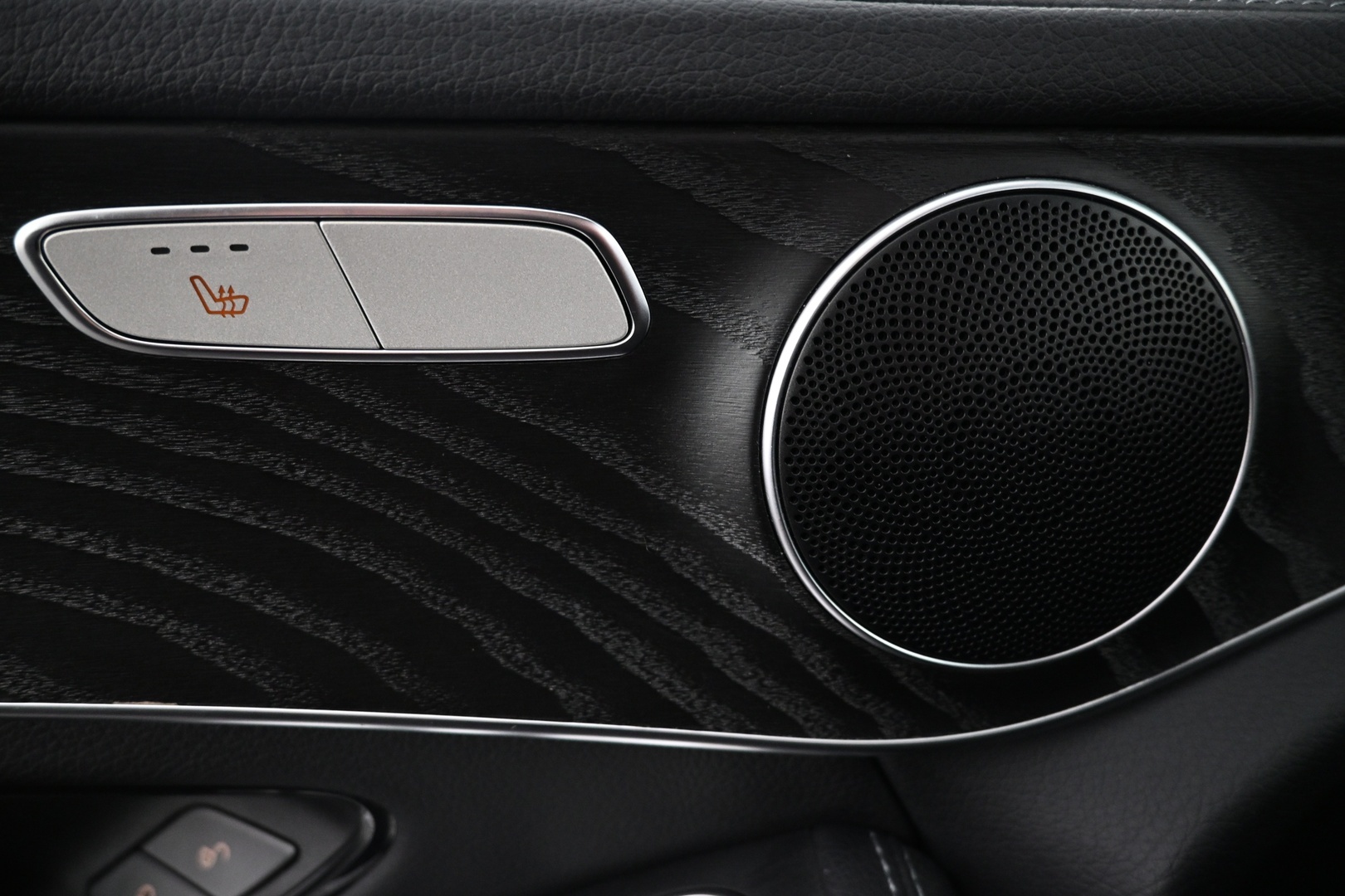 MERCEDES-BENZ GLC 2022