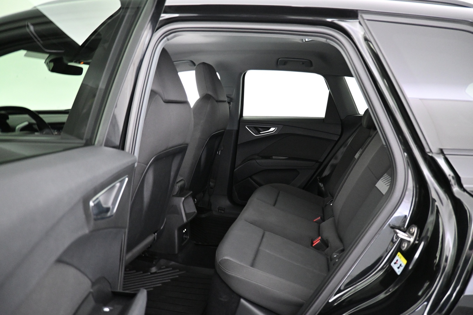 AUDI Q4 e-tron 2022