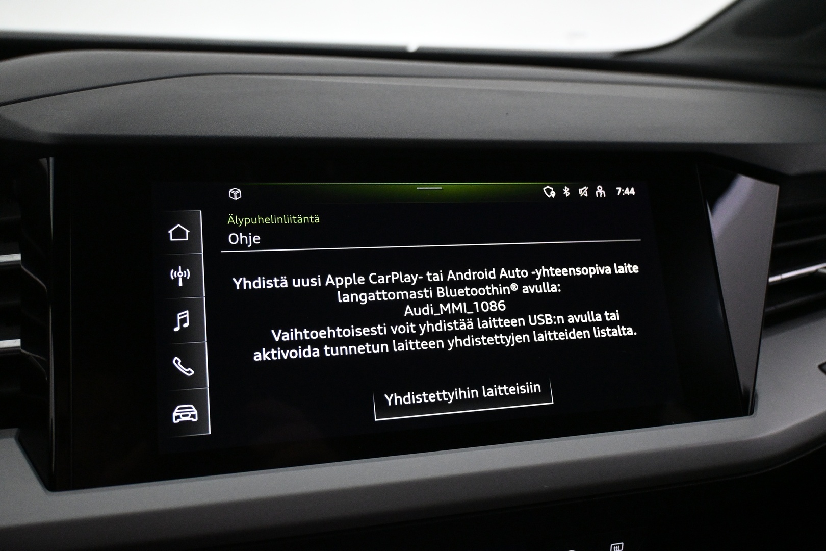 AUDI Q4 e-tron 2022
