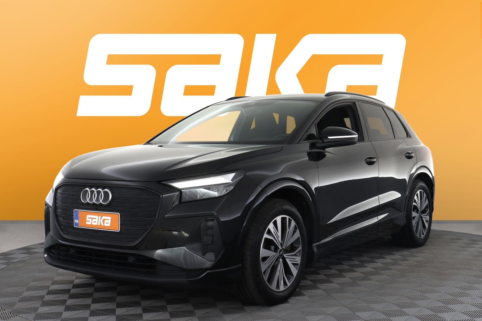 AUDI Q4 e-tron 2022