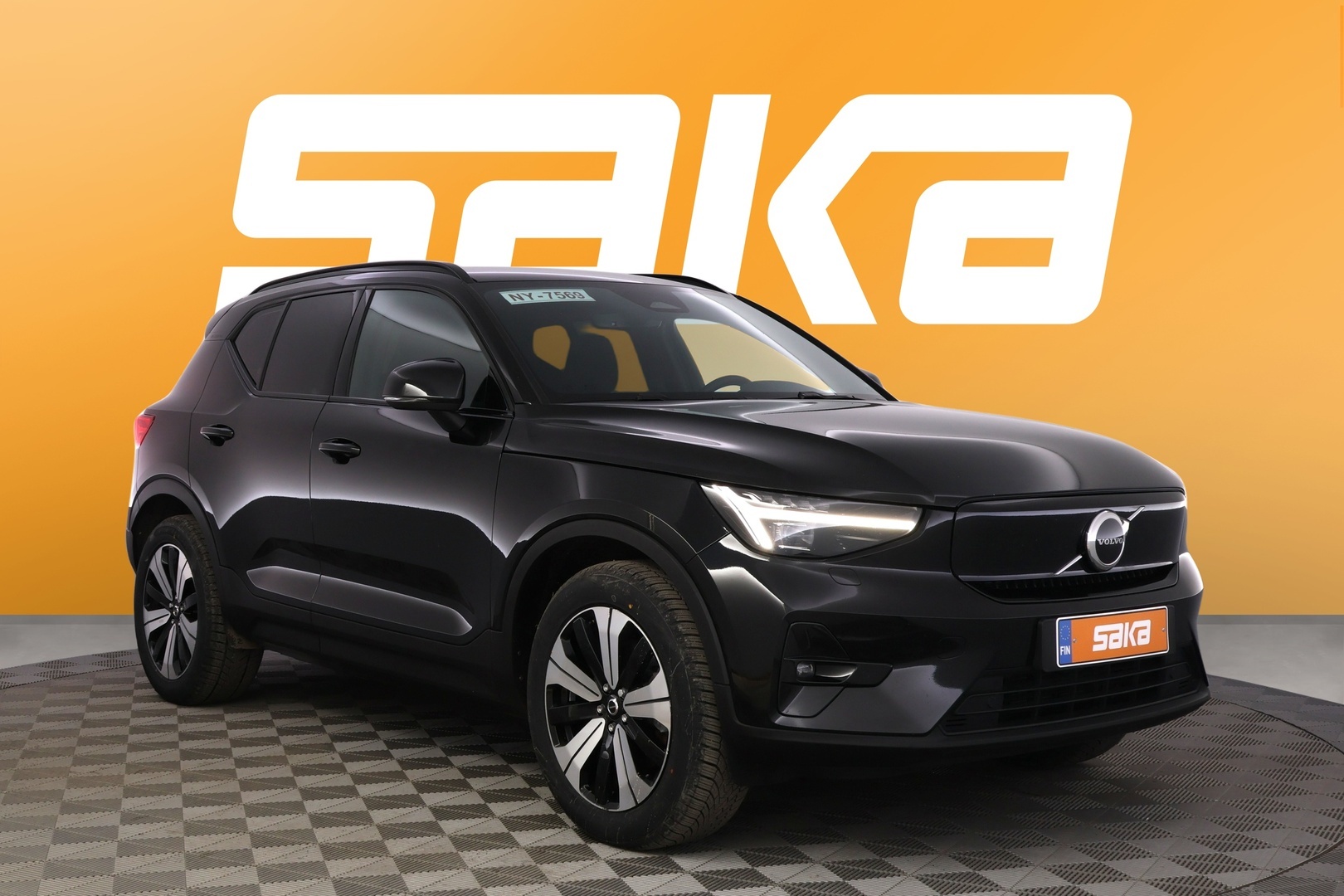 VOLVO XC40 2023