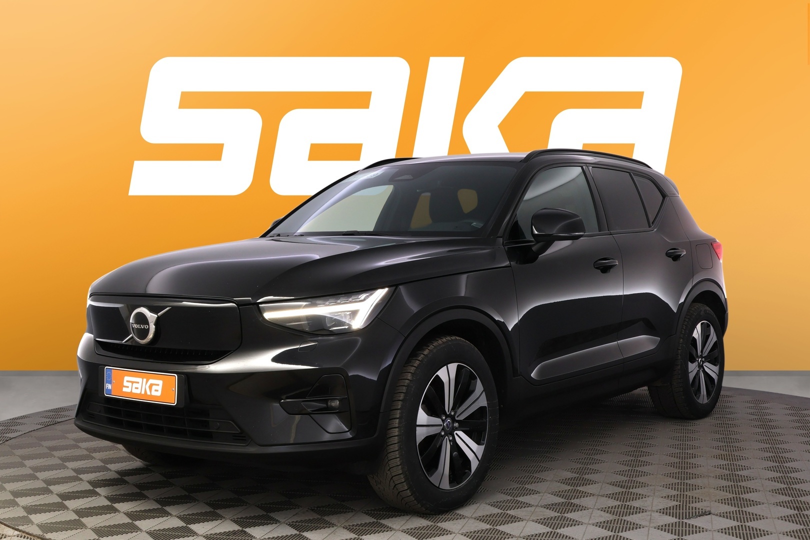 VOLVO XC40 2023
