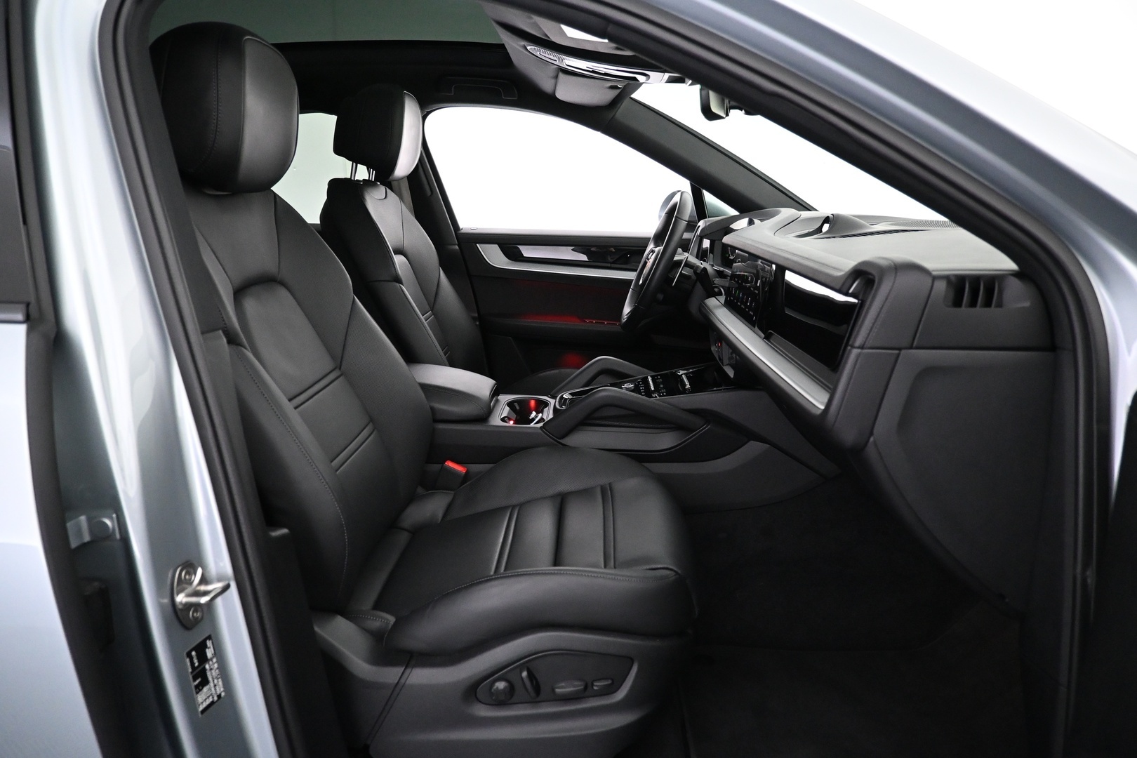 PORSCHE Cayenne 2024