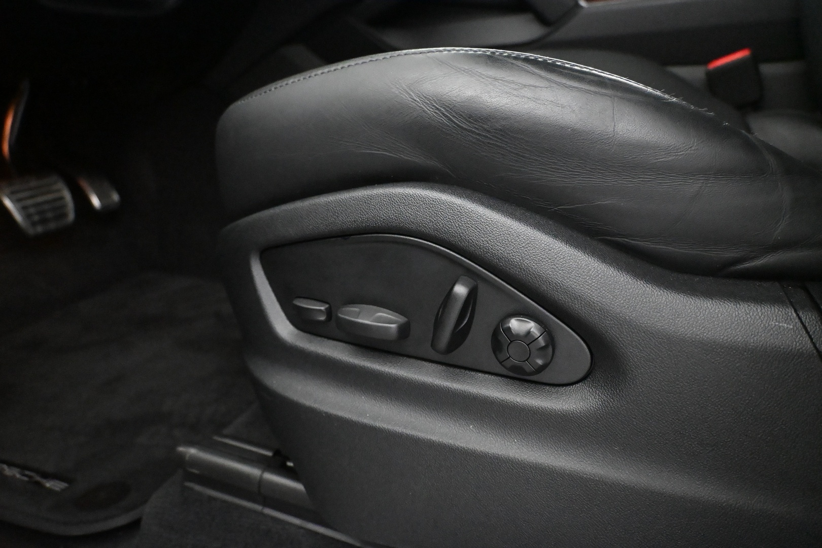 PORSCHE Cayenne 2024