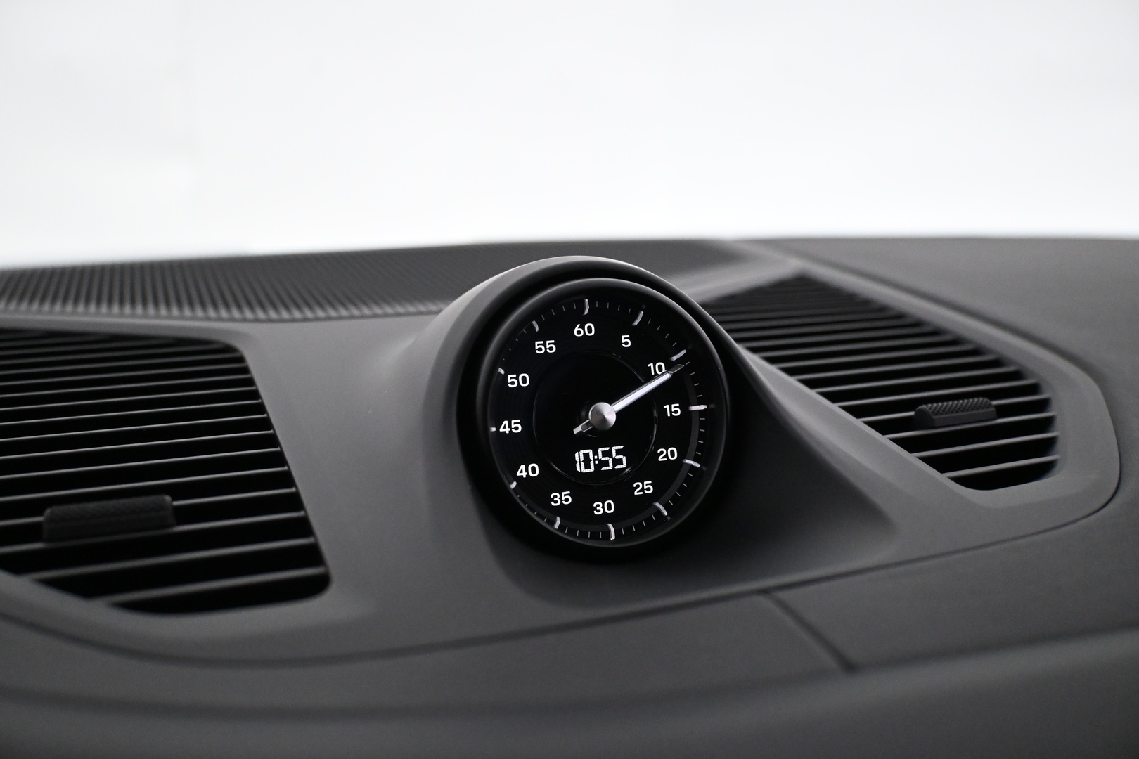 PORSCHE Cayenne 2024