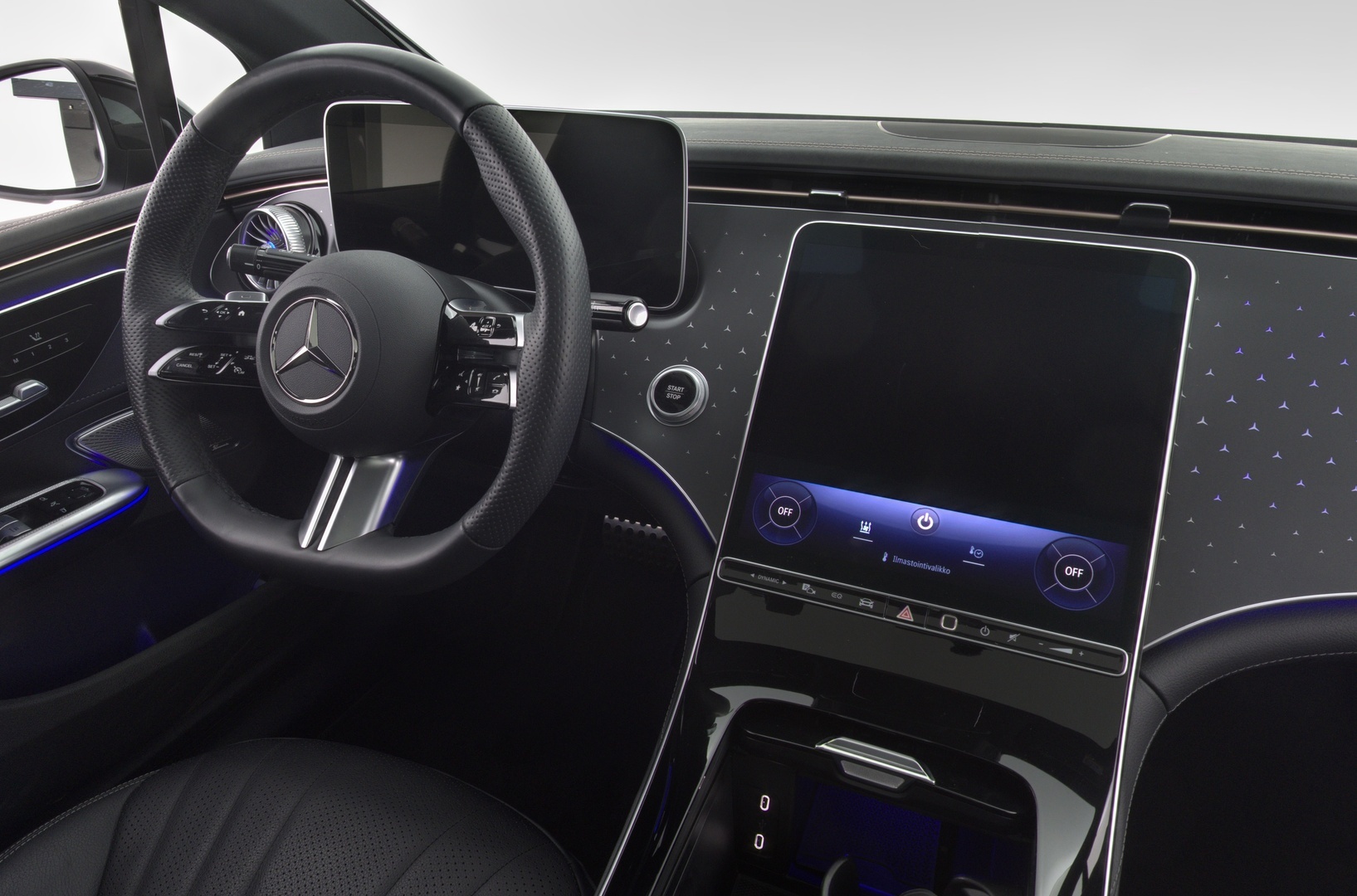 MERCEDES-BENZ EQE 2025