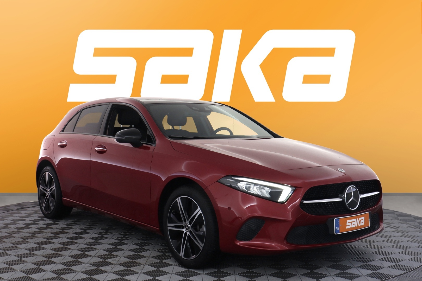 MERCEDES-BENZ A 2023