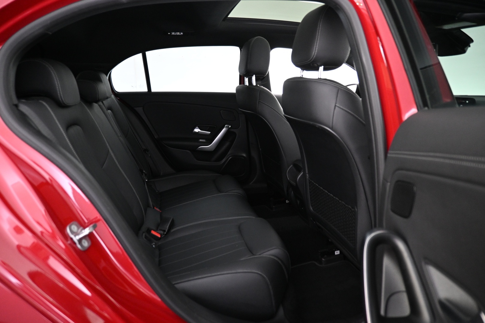 MERCEDES-BENZ A 2023