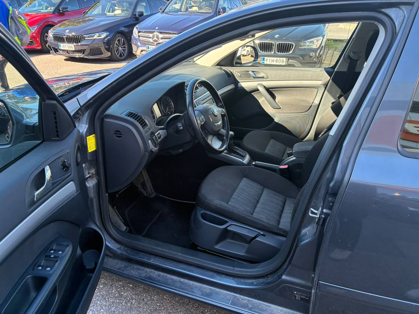 SKODA Octavia 2012