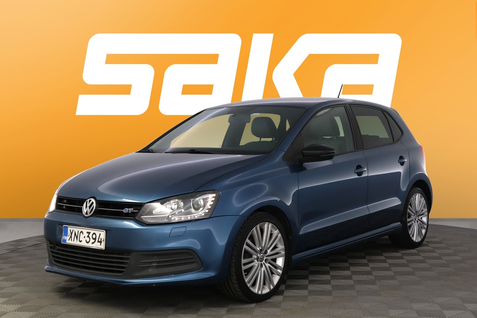 VOLKSWAGEN Polo 2014