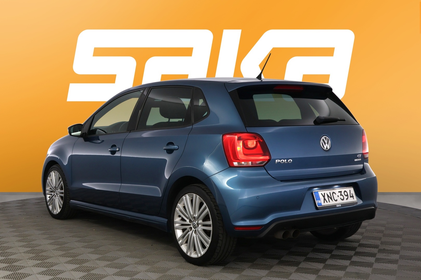 VOLKSWAGEN Polo 2014