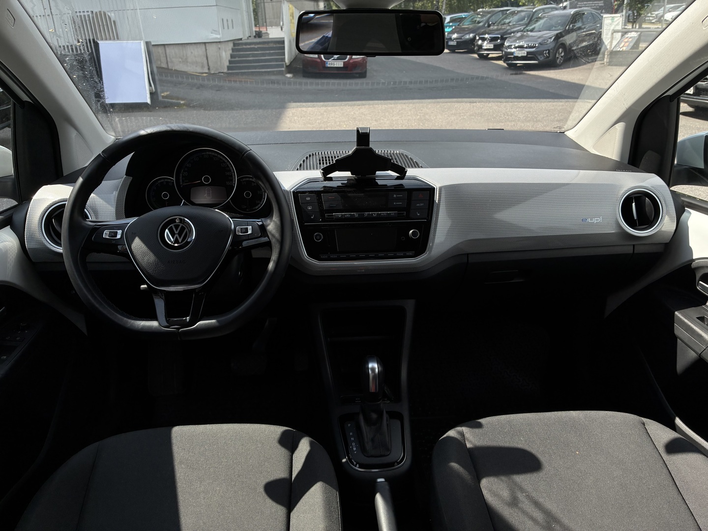 VOLKSWAGEN up! 2020