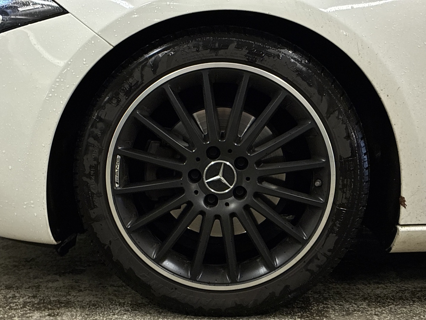 MERCEDES-BENZ A 2019