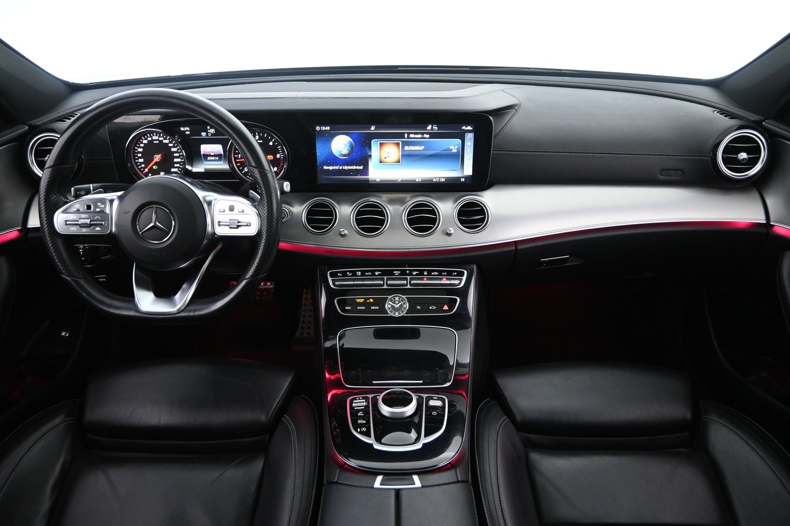 MERCEDES-BENZ E 2019