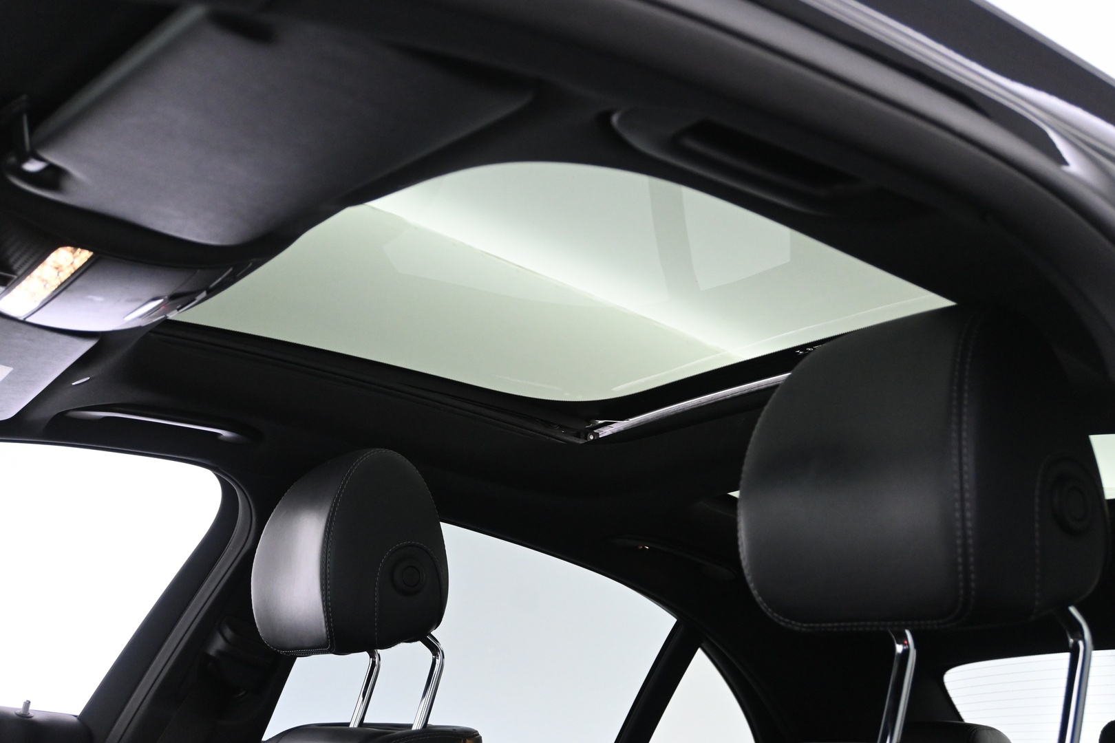 MERCEDES-BENZ E 2019