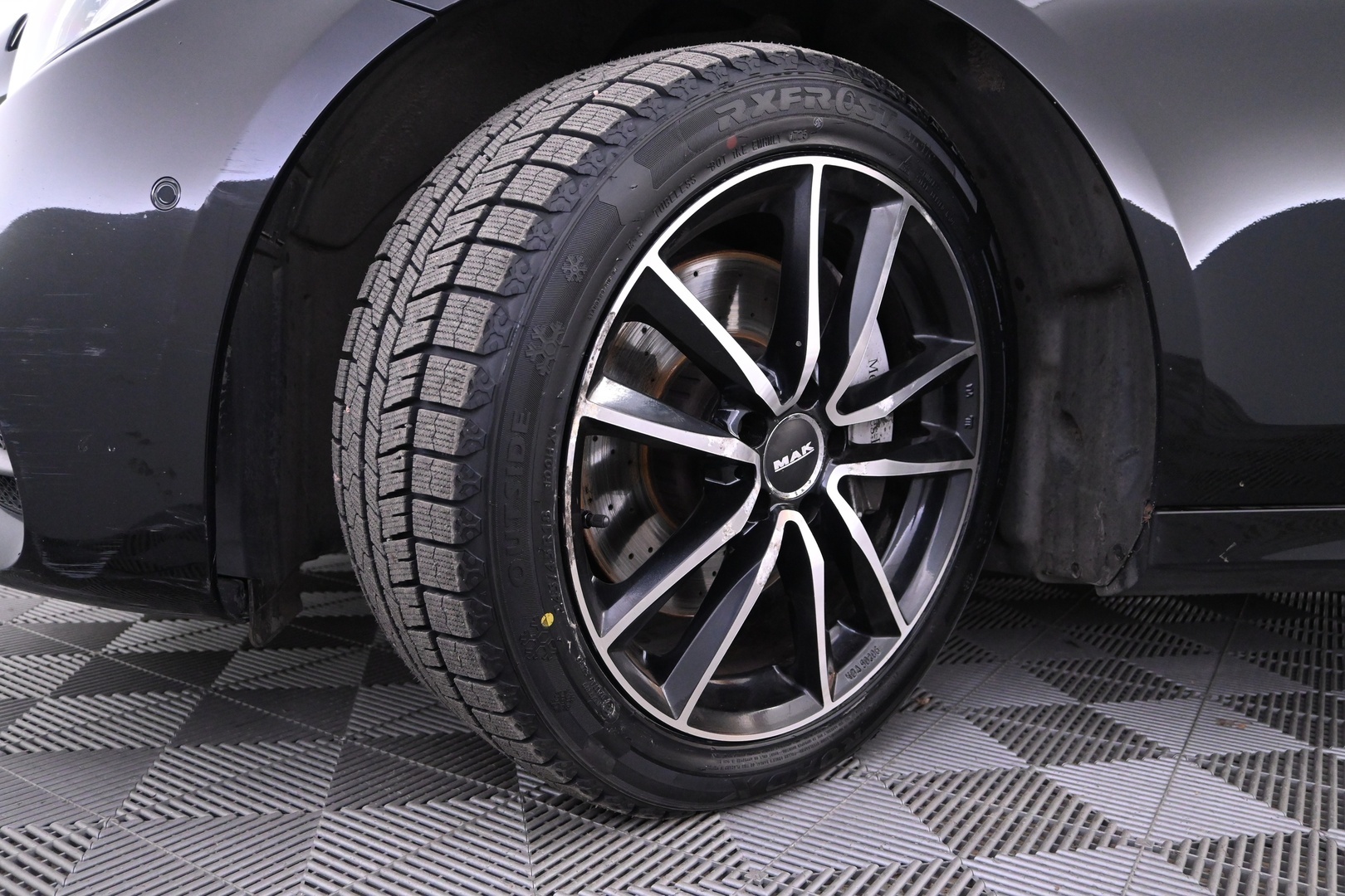 MERCEDES-BENZ E 2019