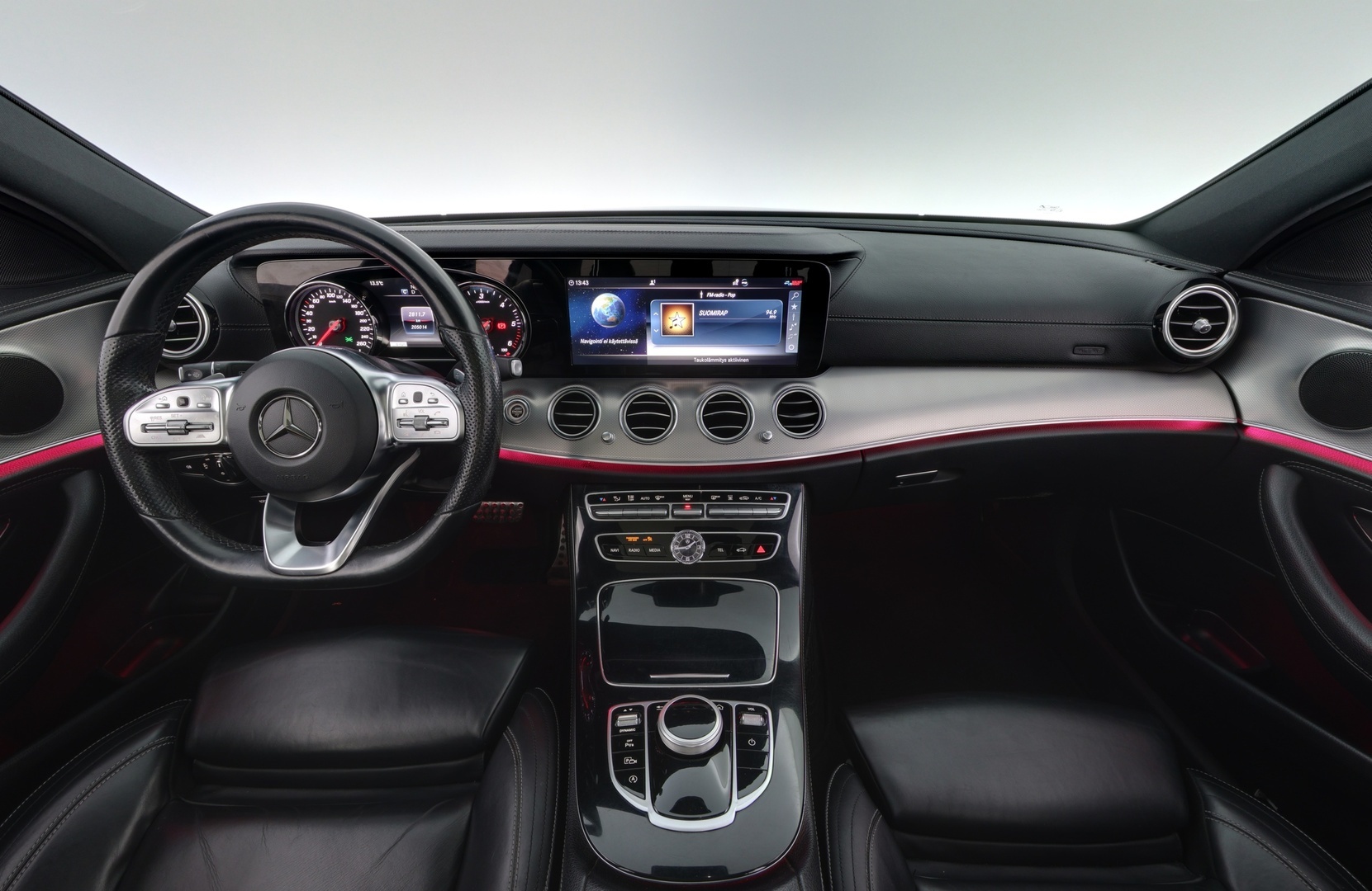 MERCEDES-BENZ E 2019