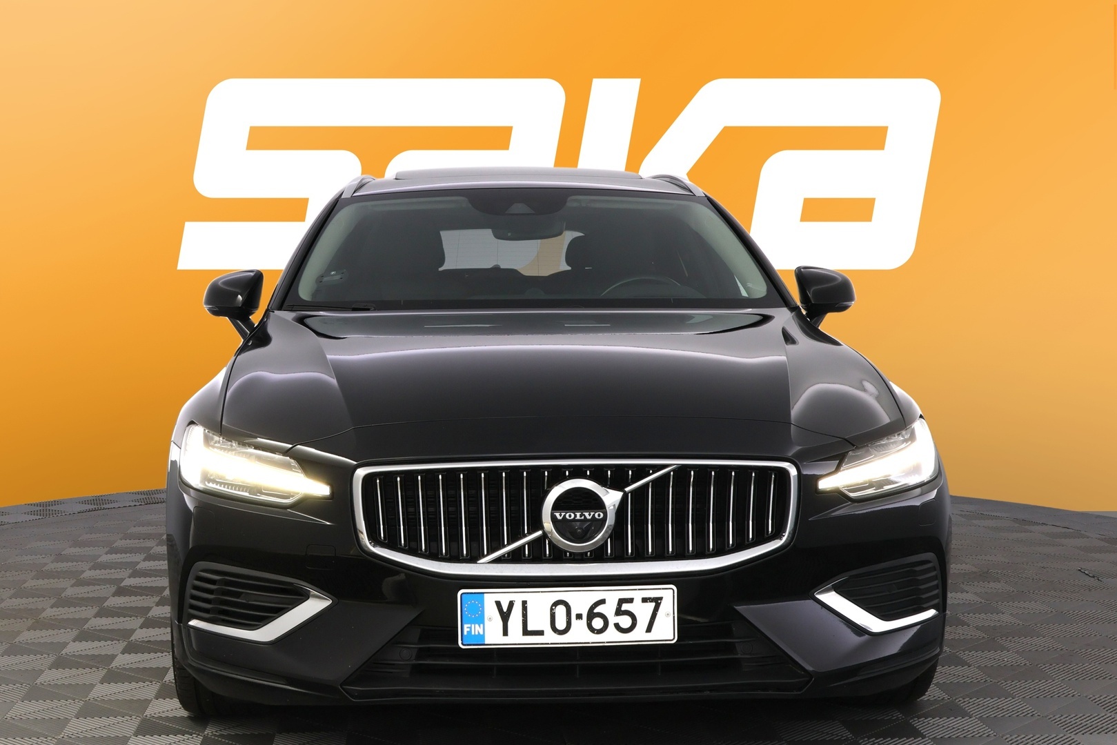 VOLVO V60 2020