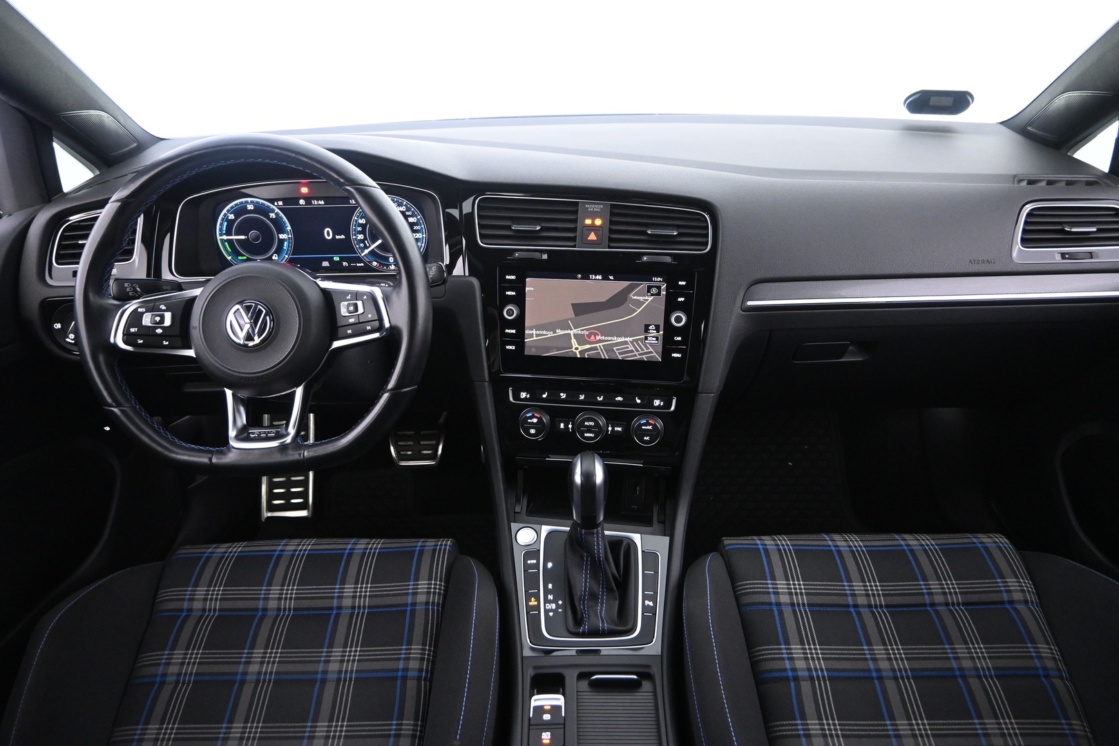 VOLKSWAGEN Golf 2020