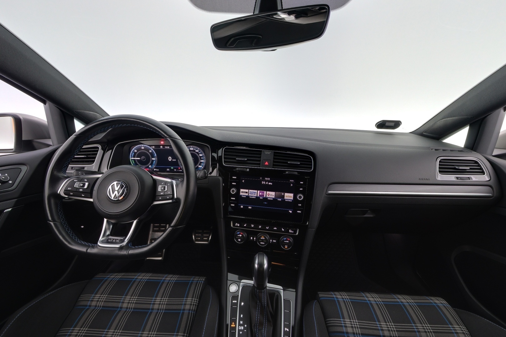 VOLKSWAGEN Golf 2020