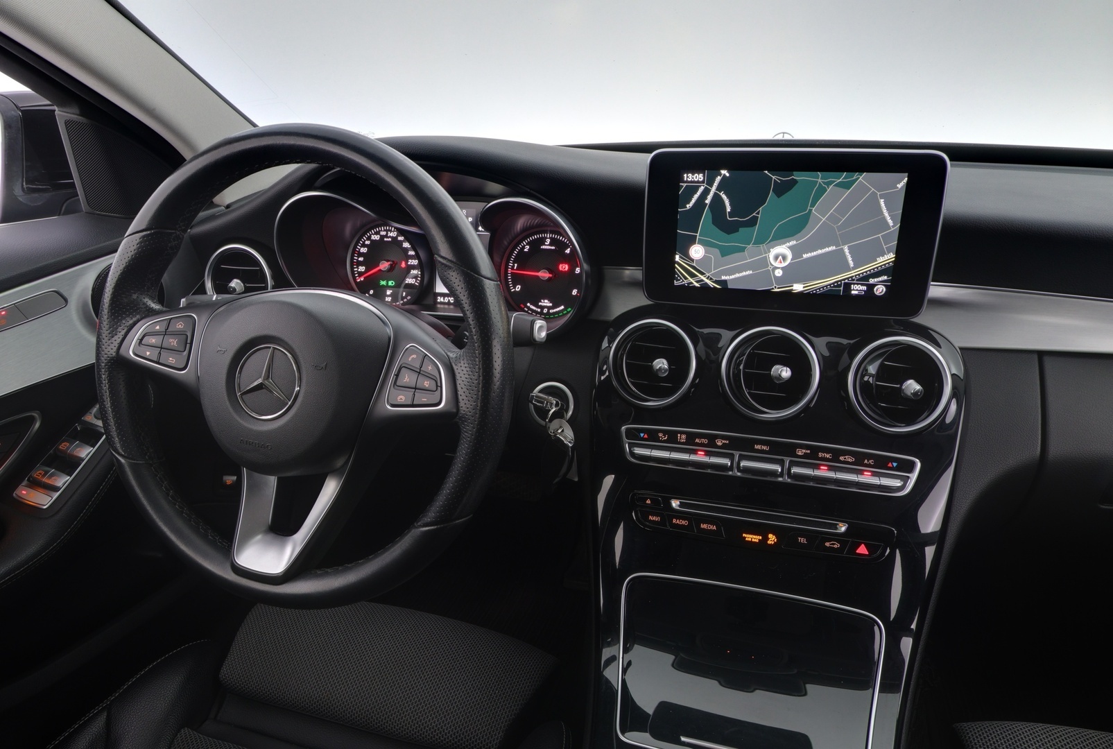 MERCEDES-BENZ C 2017