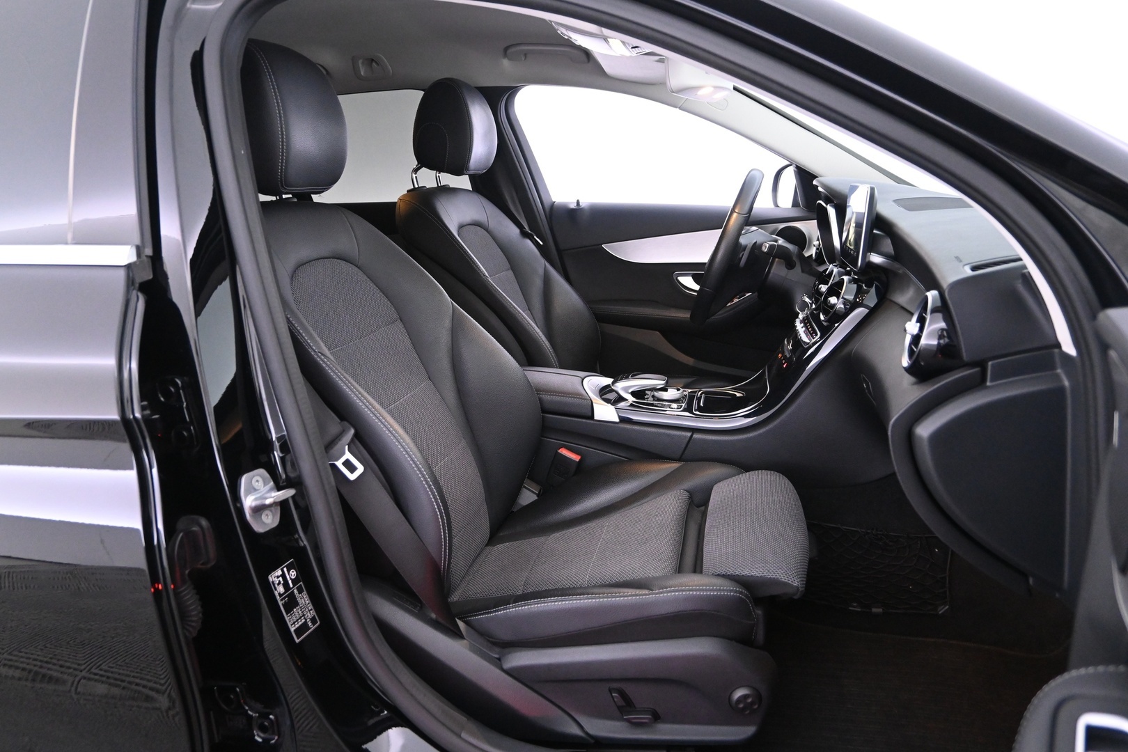 MERCEDES-BENZ C 2017