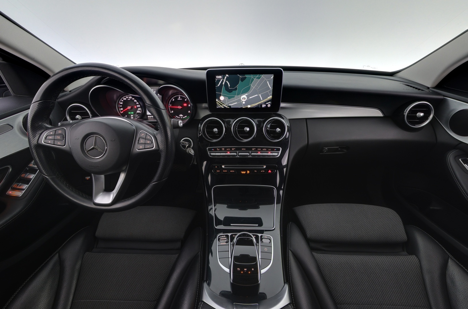 MERCEDES-BENZ C 2017