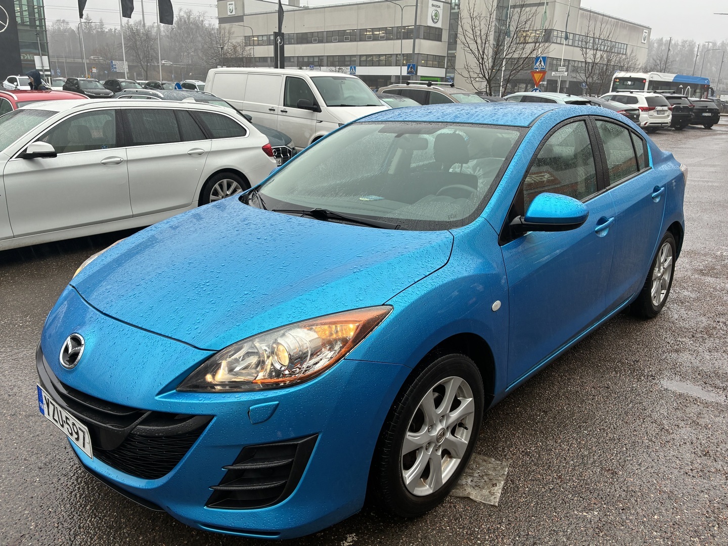 MAZDA 3 2011